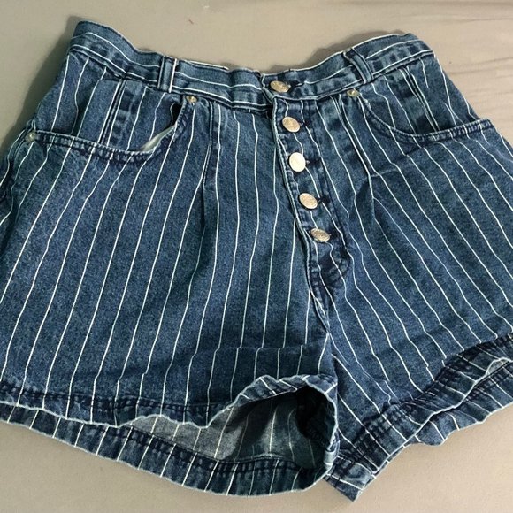 Striped High-Waisted Shorts - Picture 1 of 2